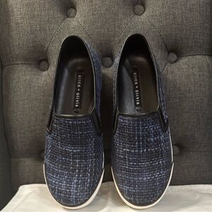 Alice + Olivia Textured Navy Slip-On Loafers